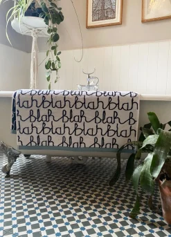 Towels & Bath Mats^Donna Wilson Blah Blah Hand & Bath Towel Set - Light Blue