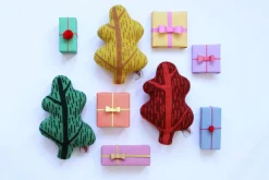 Cushions^Donna Wilson Leaf Shaped Mini - Mustard