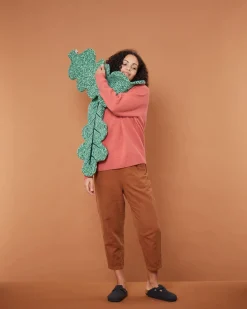Scarves + Shawls^Donna Wilson Mighty Oak Scarf - Springtime