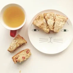 Ceramics & Tableware^Donna Wilson Mog Plate