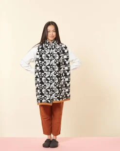 Scarves + Shawls^Donna Wilson Monoglyph Blanket Scarf - Black