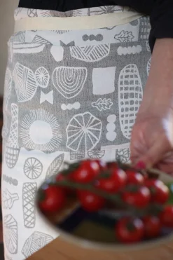 Tea Towels & Trays^Donna Wilson Mudlark Woven Apron
