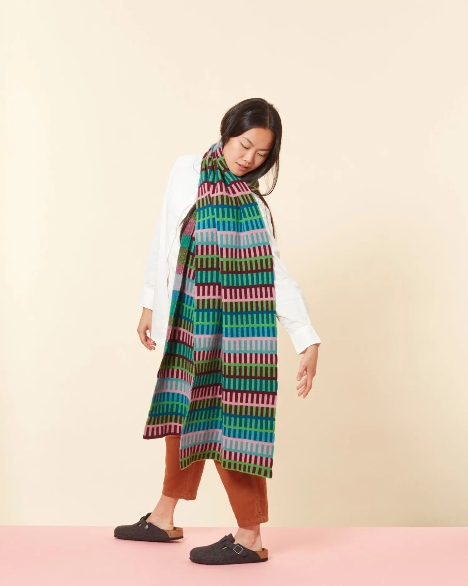 Scarves + Shawls^Donna Wilson Shiel Blanket Scarf - Claret
