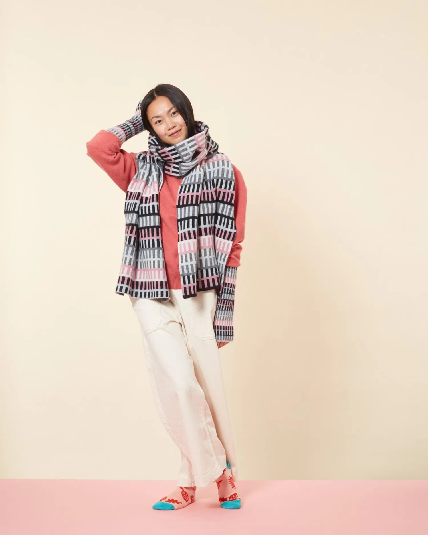 Scarves + Shawls^Donna Wilson Shiel Blanket Scarf - Tea Rose