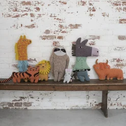Creatures^Donna Wilson Stevie Sloth